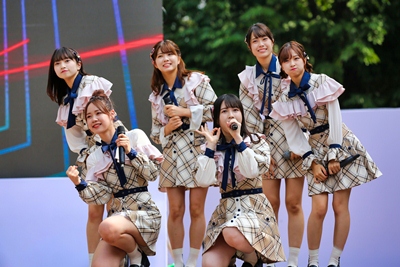 sgo48 lan dau dien chung san khau voi akb48 tai viet nam 8 SGO48 tự tin hát tiếng Nhật trên sân khấu cùng đàn chị AKB48